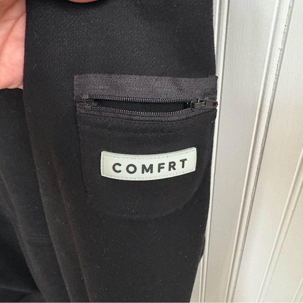 Comfrt Solid Black Travel Essentials Multi Pocket… - image 4